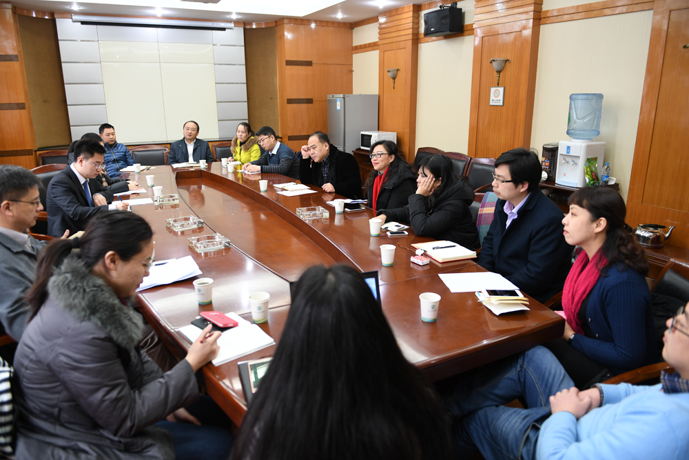 美国南加大传播与新闻学院数字未来中心到访红桃视频
