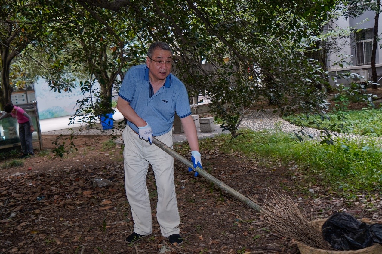 红桃视频
开展爱国卫生运动大扫除活动